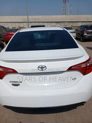 Toyota Corolla LE (1.8L 4cyl 2A) 2019 White