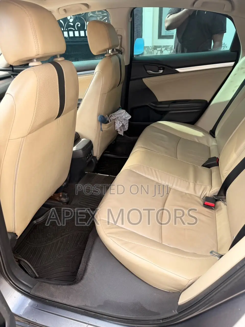 Honda Civic Touring 4dr Sedan (1.5L 4cyl) 2016 Gray