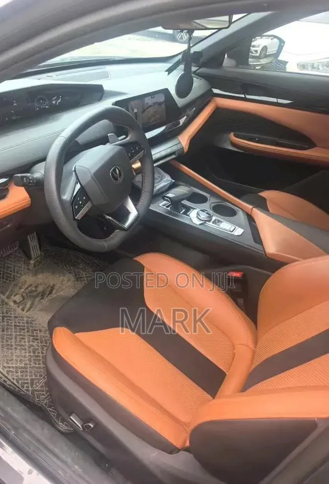 New Changan UNI-V 2023 Black