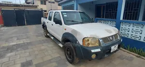 Nissan Hardbody 2012 White