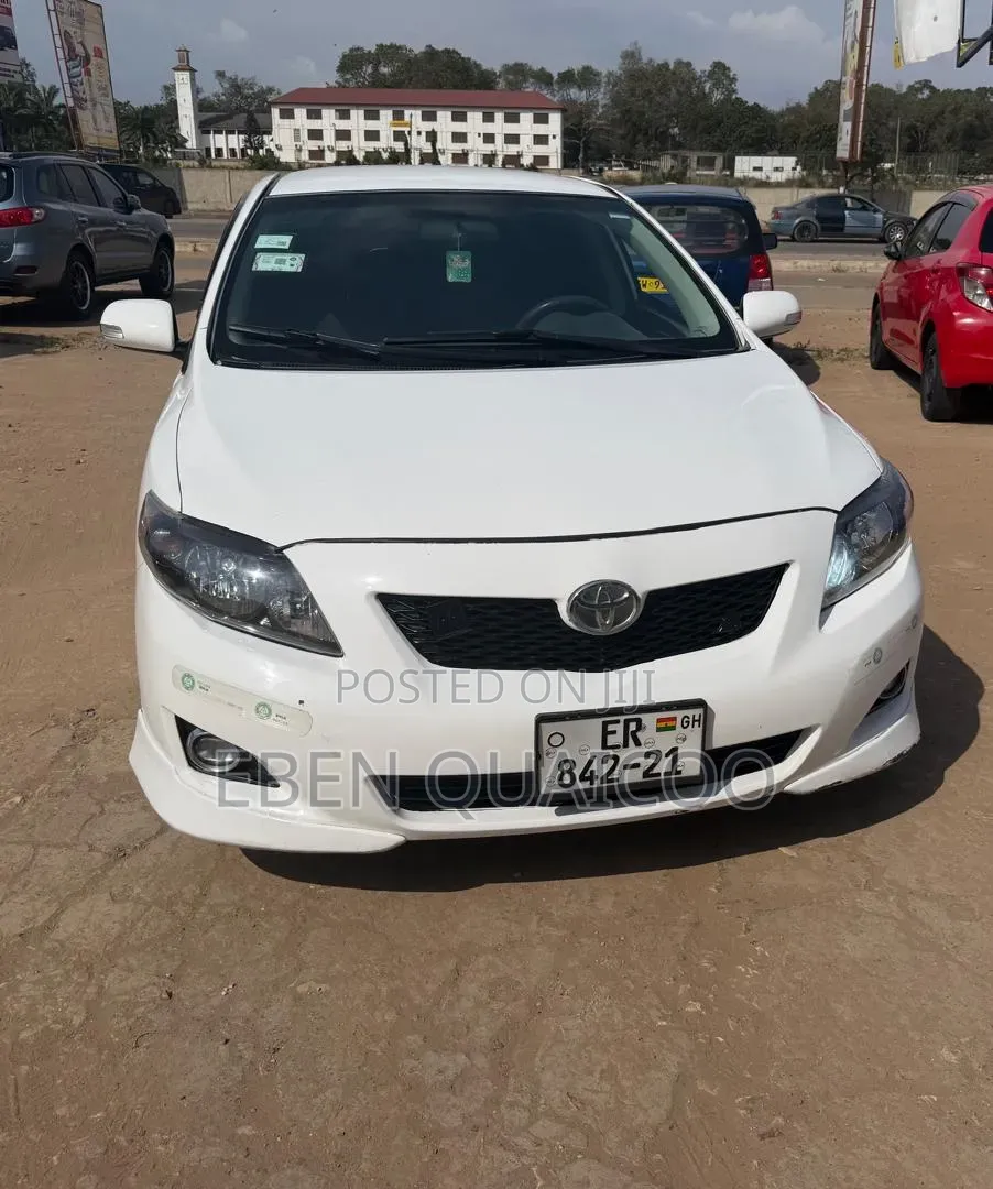 Toyota Corolla 2009 White
