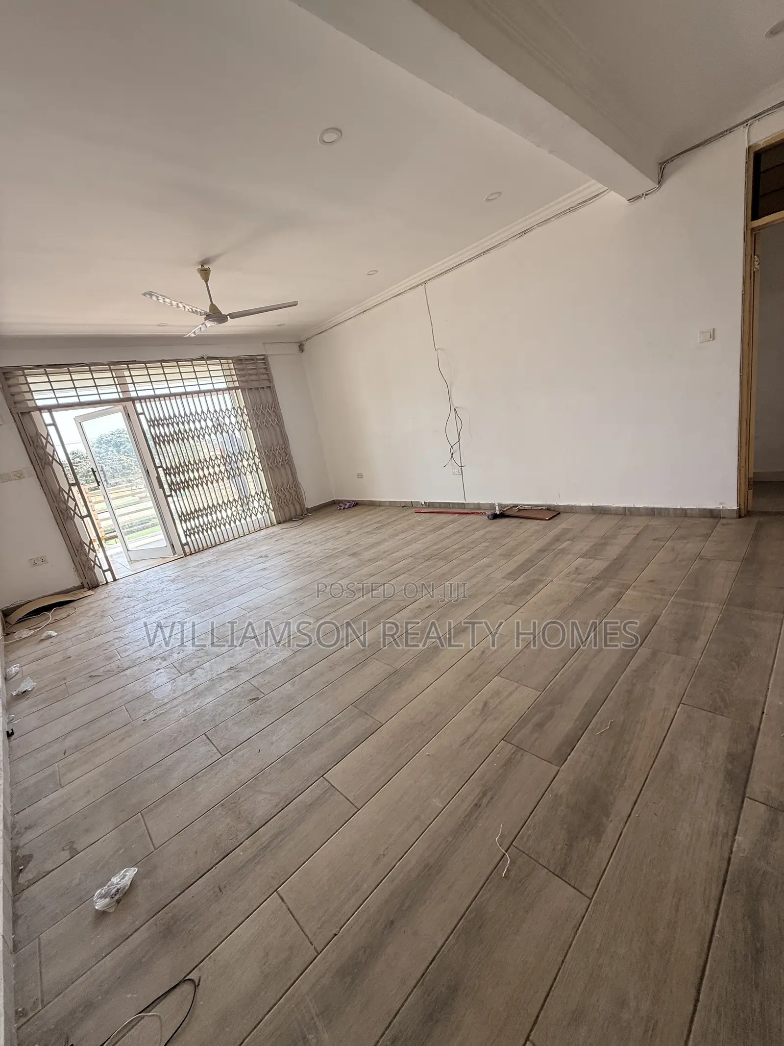 “1year” Road Side Shop/Store/Office Space/Showroom/Warehouse,spintex