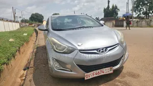 Hyundai Elantra Limited Sedan FWD (1.8L 4cyl 6A) 2016 Silver