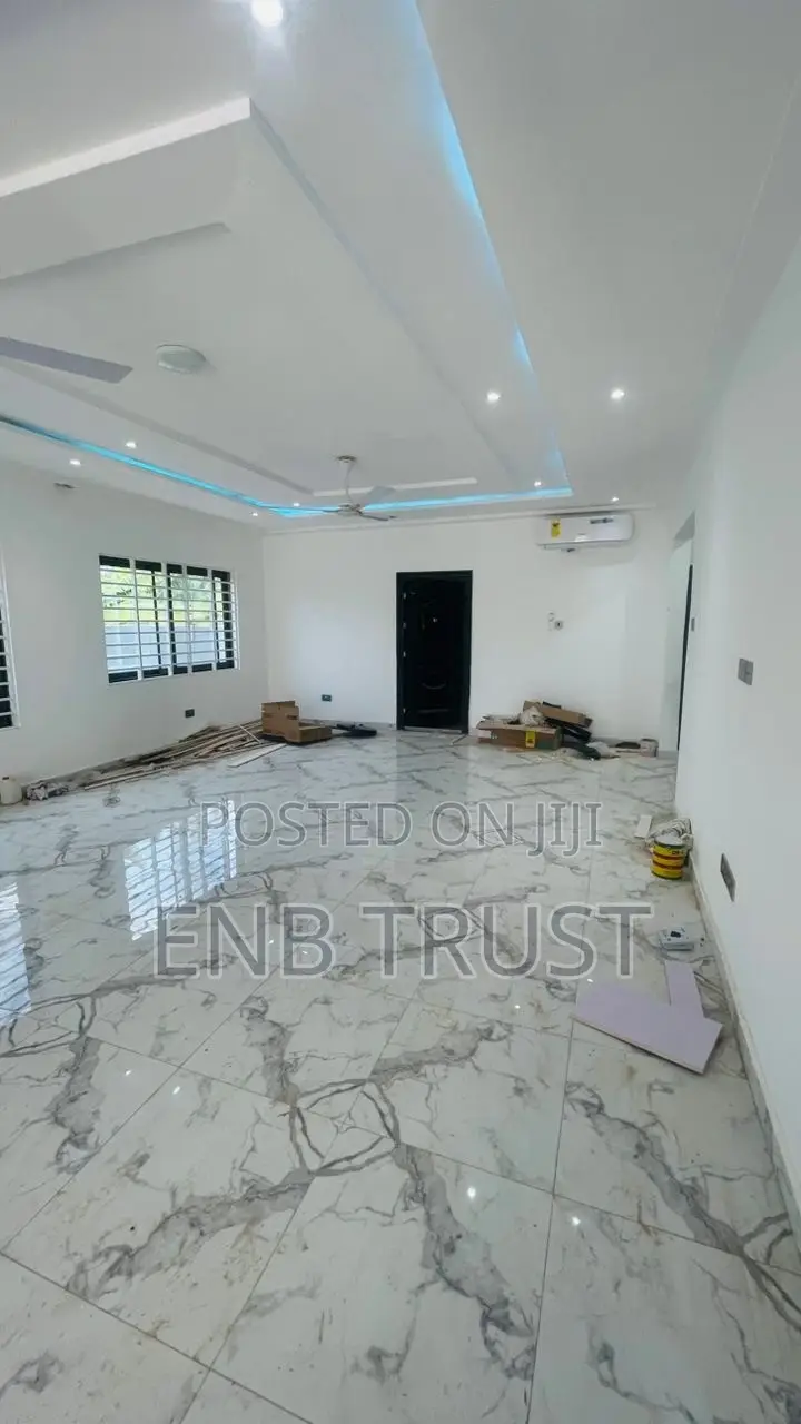 3bdrm House in Amormorley Junction, Pokuase for sale