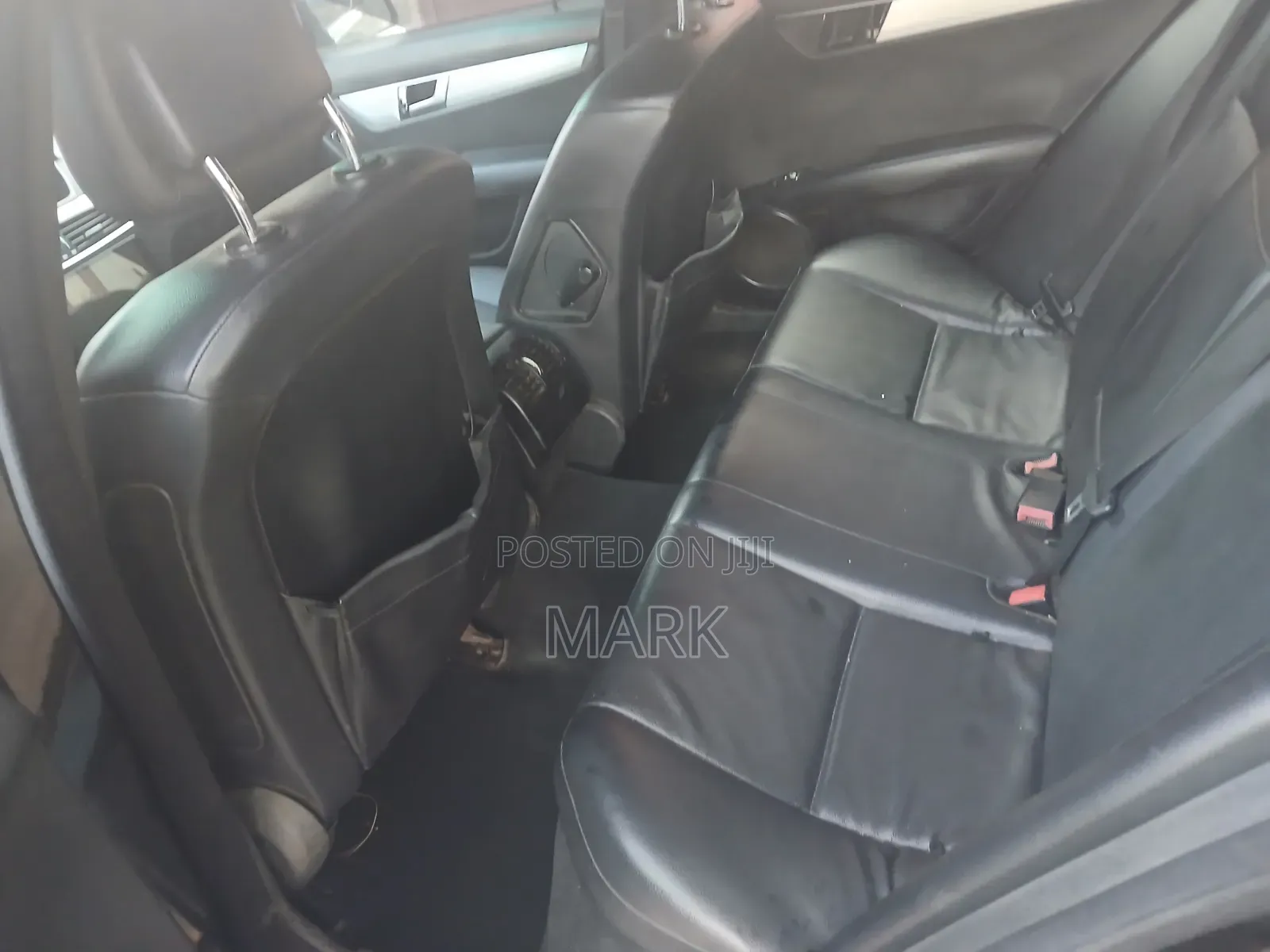 Mercedes-Benz C250 2013 Black