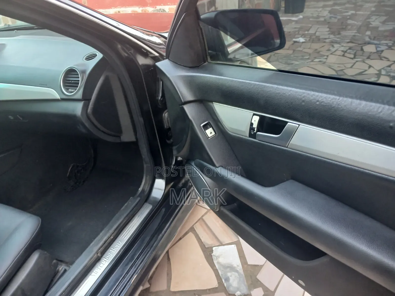 Mercedes-Benz C250 2013 Black