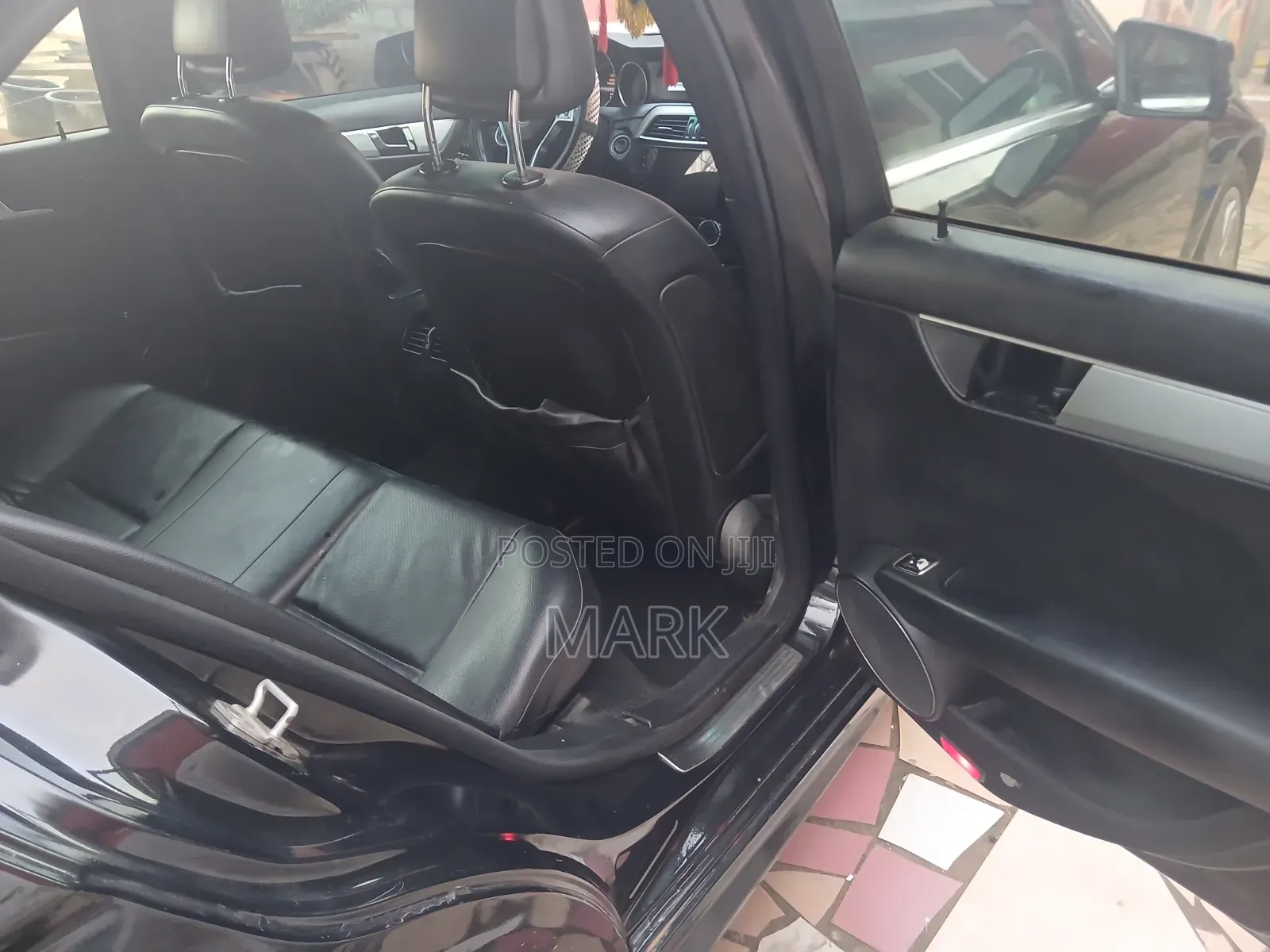 Mercedes-Benz C250 2013 Black