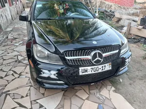 Mercedes-Benz C250 2013 Black