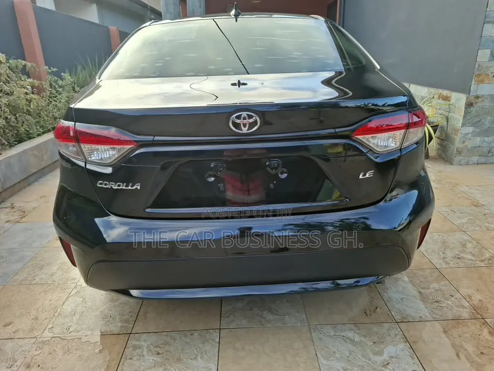 Toyota Corolla LE 2021 Black