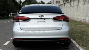 Kia Forte S Sedan 2017 Silver