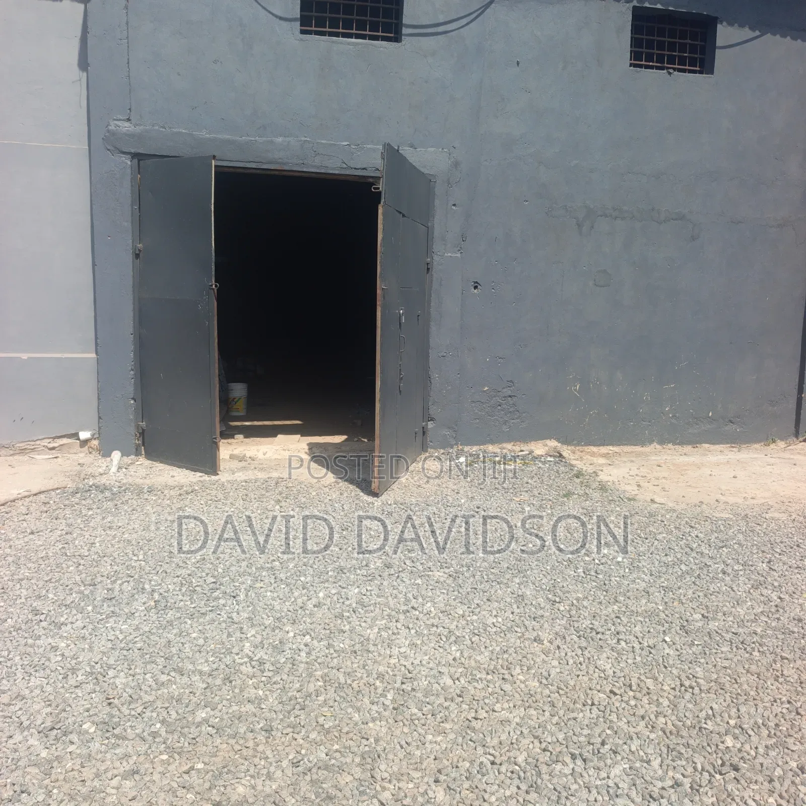 Warehouse 230 SQM at Spintex