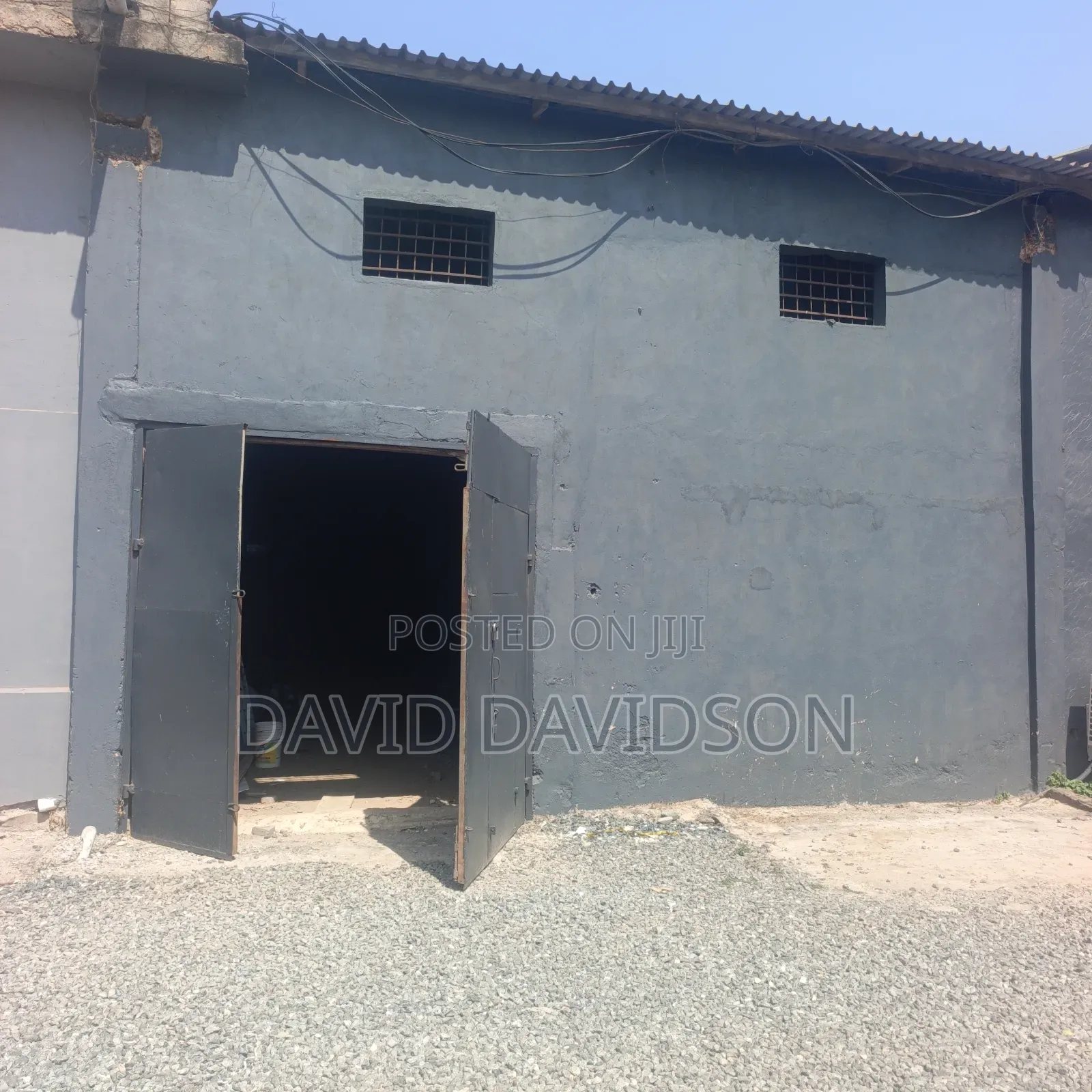 Warehouse 230 SQM at Spintex