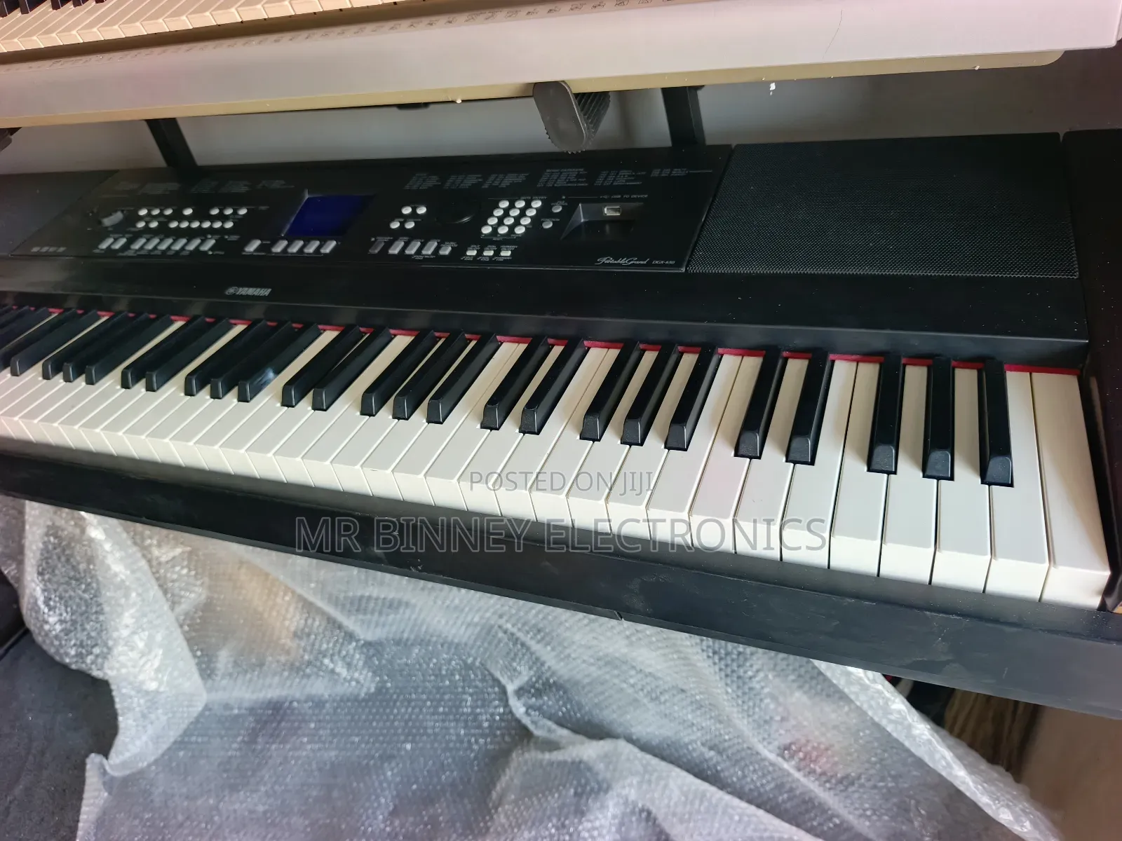 Yamaha P.Grand Dgx650