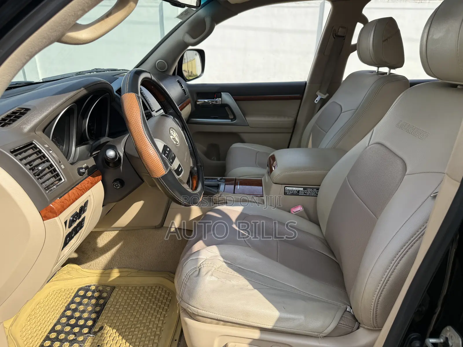Toyota Land Cruiser 5.7 V8 2012 Black