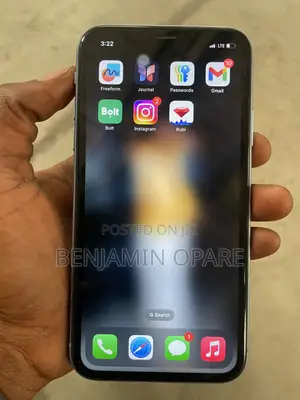 Apple iPhone 11 64 GB Blue
