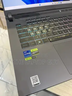 Laptop Asus ROG Strix G16 16GB Intel Core i7 SSD 1T