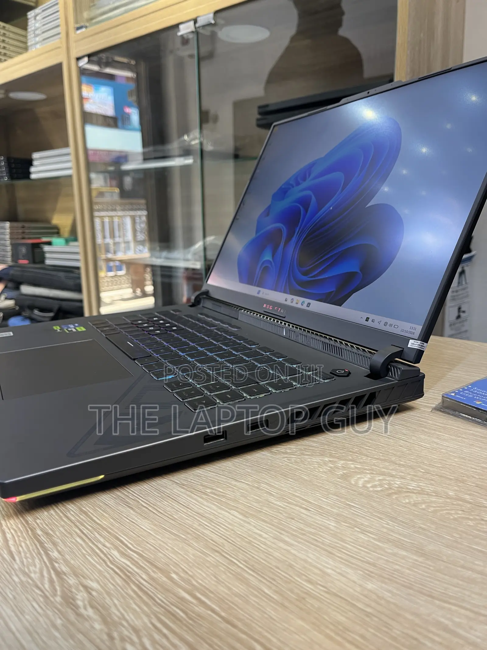 Laptop Asus ROG Strix G16 16GB Intel Core i7 SSD 1T