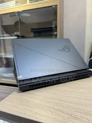 Laptop Asus ROG Strix G16 16GB Intel Core i7 SSD 1T