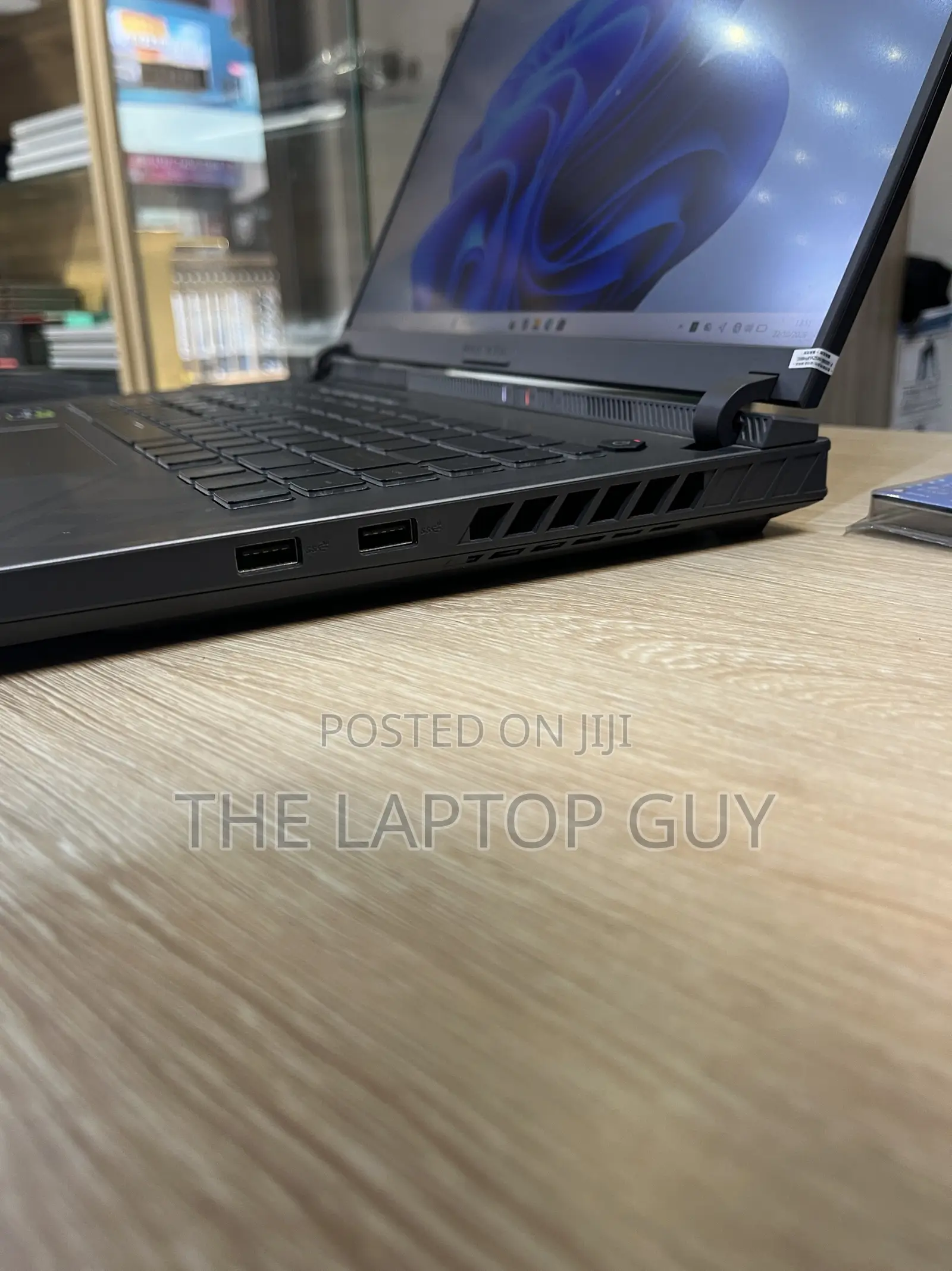 Laptop Asus ROG Strix G16 16GB Intel Core i7 SSD 1T