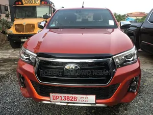 Toyota Hilux Revo Double Cab Deisel 2.4 AWD 2018 Red
