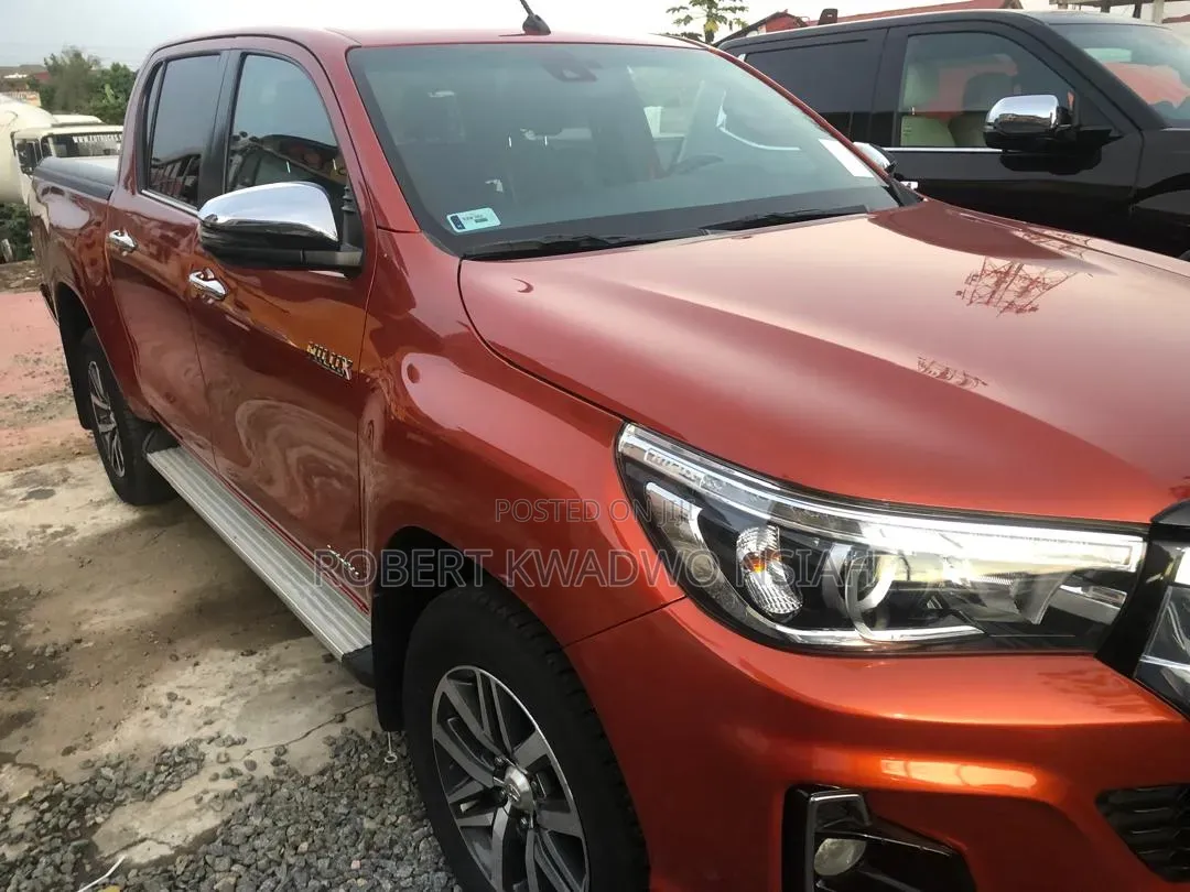 Toyota Hilux Revo Double Cab Deisel 2.4 AWD 2018 Red