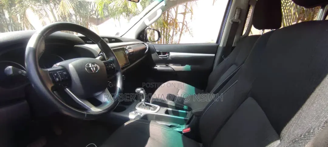 Toyota Hilux Revo Double Cab Deisel 2.4 AWD 2018 Red