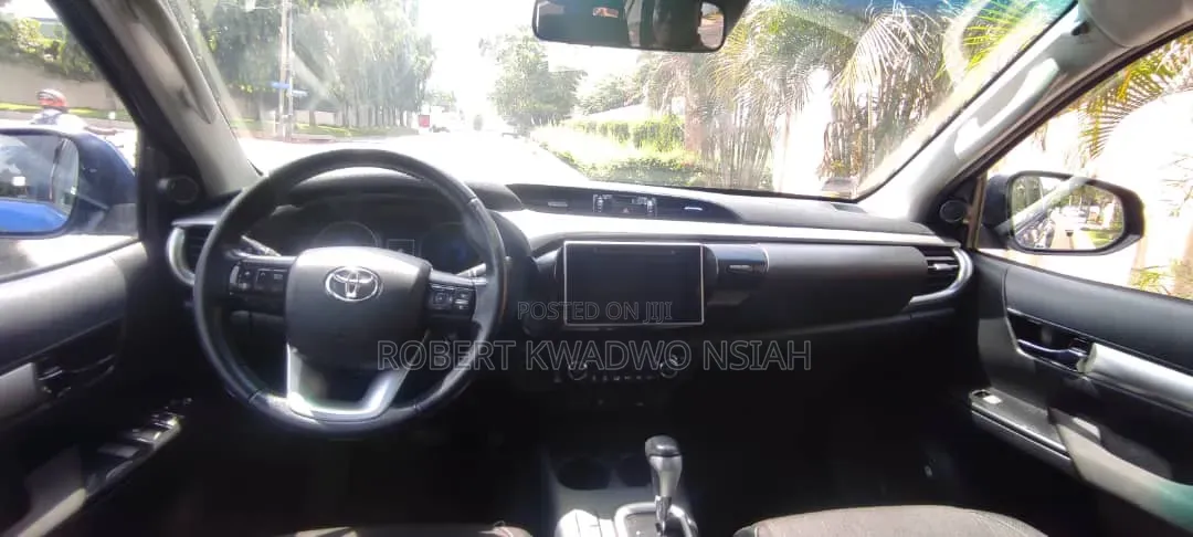 Toyota Hilux Revo Double Cab Deisel 2.4 AWD 2018 Red