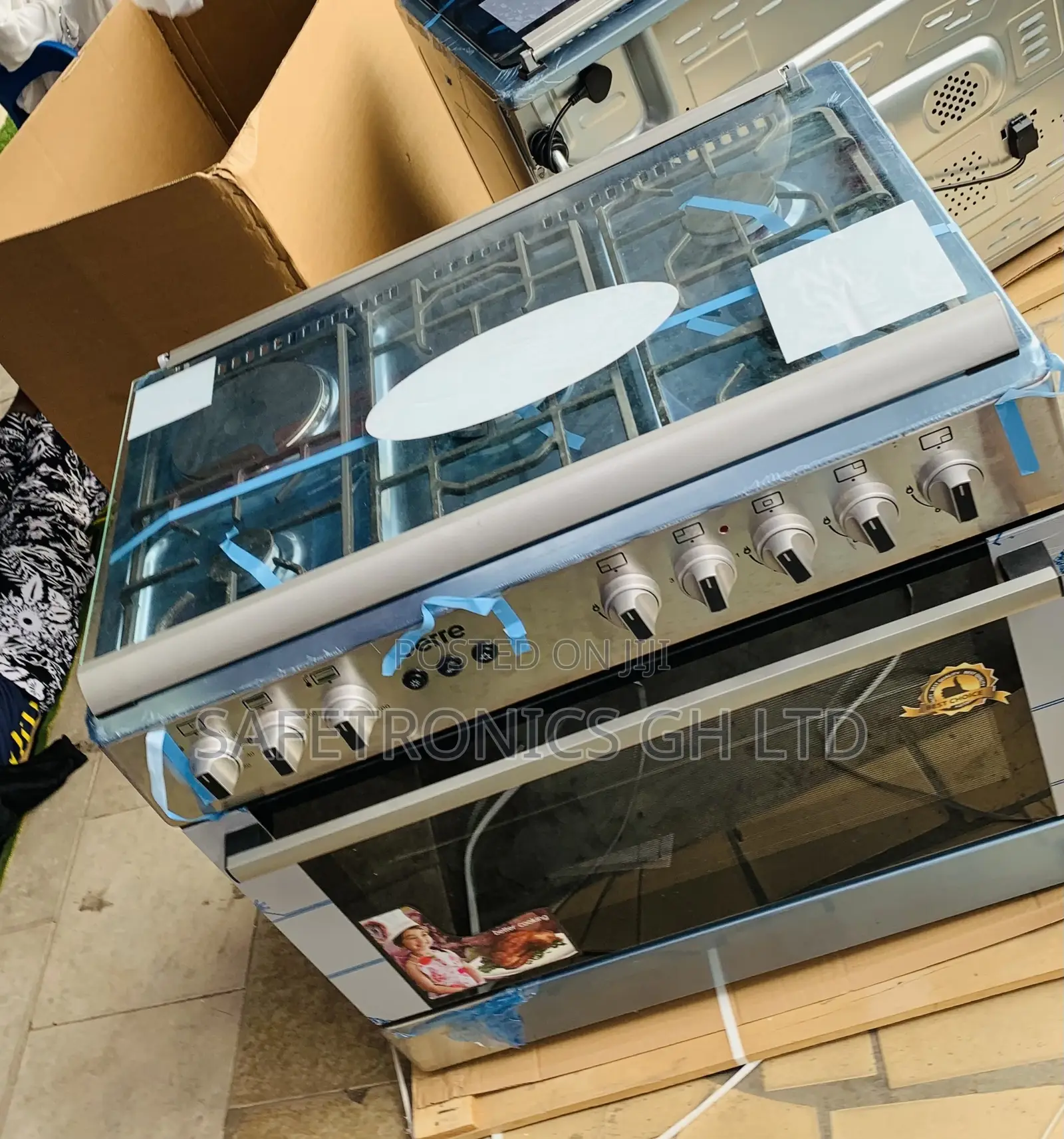 Experience 60x90 4 Gas 1 Electric Ferre Cooker