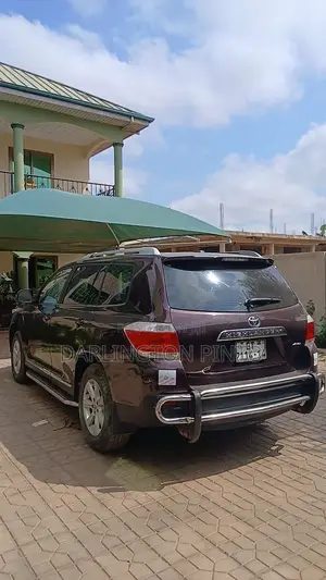 Toyota Highlander 2013 Beige