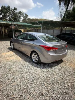 Hyundai Elantra 2013 Silver