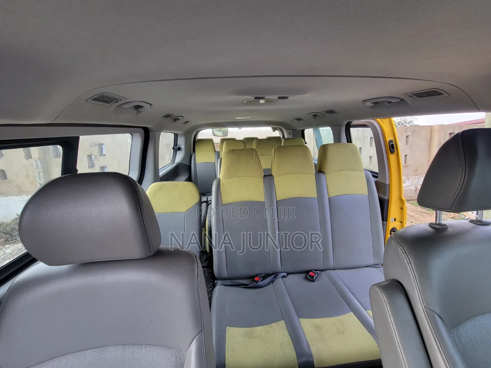 Hyundai Starex 2015 Yellow