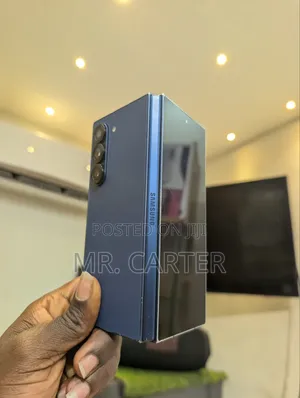 New Samsung Galaxy Z Fold6 256 GB Blue