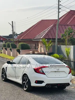 Honda Civic EX 4dr Hatchback (1.5L 4cyl) 2017 White