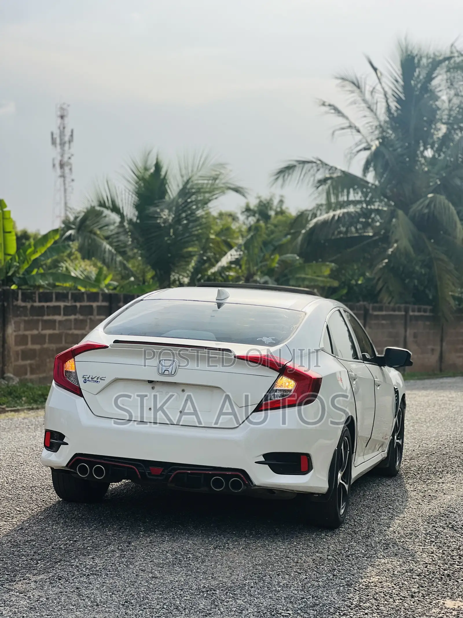 Honda Civic EX 4dr Hatchback (1.5L 4cyl) 2017 White