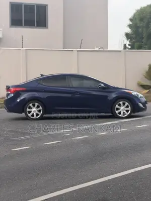 Hyundai Elantra Limited Sedan FWD (1.8L 4cyl 6A) 2013 Blue