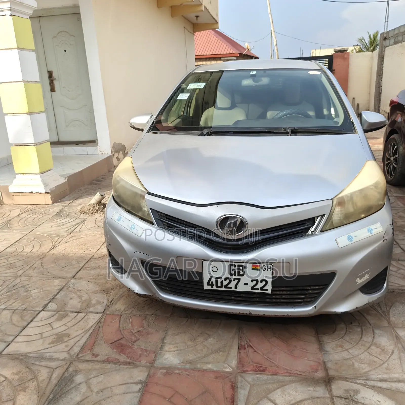 Toyota Vitz 2012 Gray
