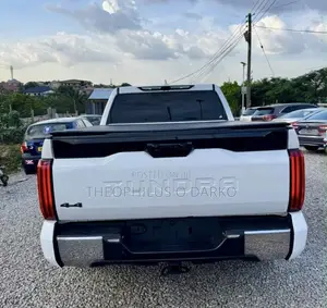 Toyota Tundra 2024 White
