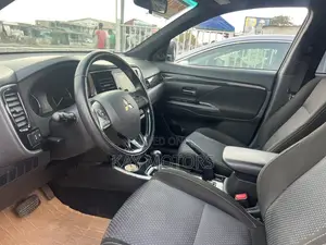 Mitsubishi Outlander SE AWC 2019 Black