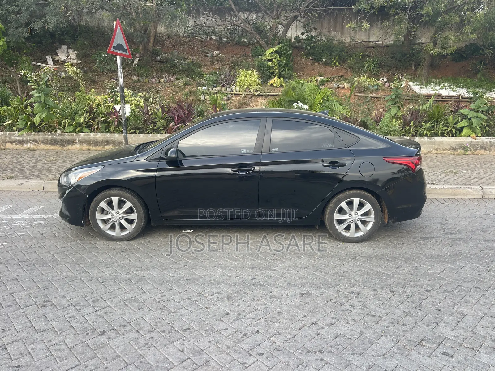 Hyundai Accent 2018 Black