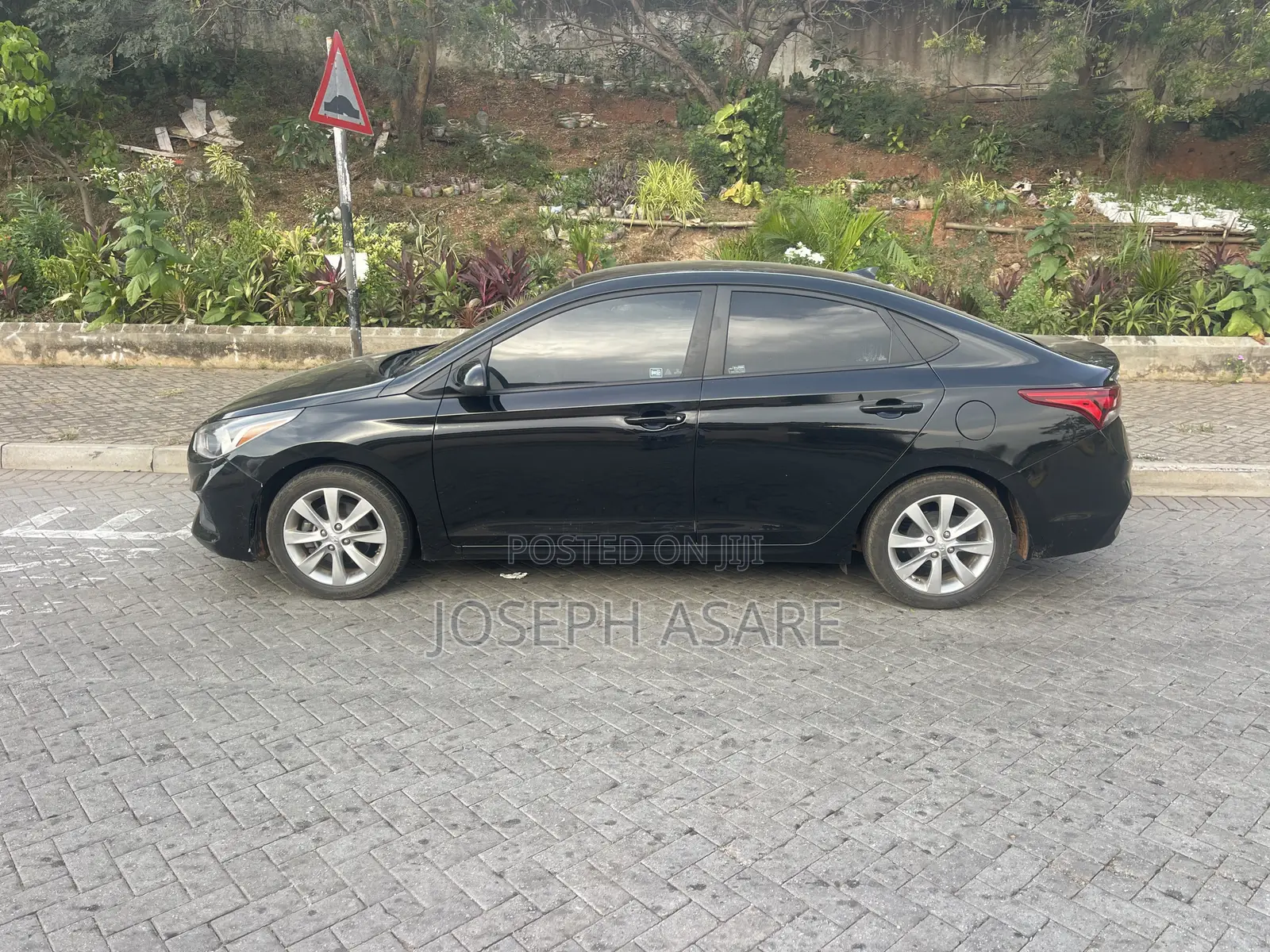Hyundai Accent 2018 Black
