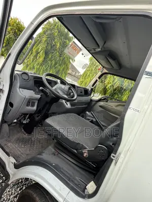Mitsubishi Fuso Canter 2020 White