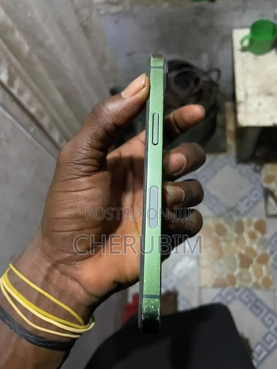 Apple iPhone 13 128 GB Green