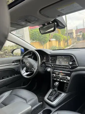 Hyundai Elantra Limited 2020 Blue