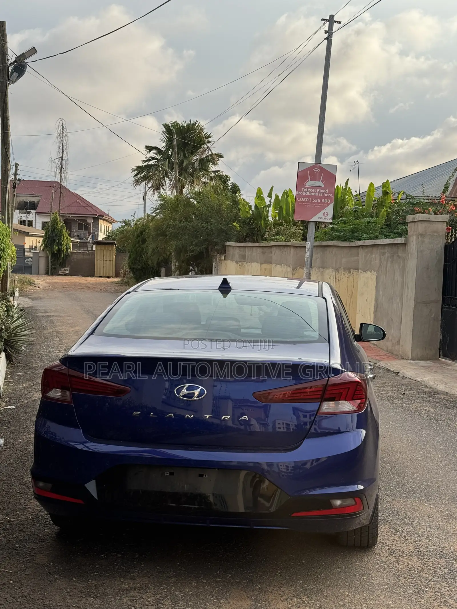 Hyundai Elantra Limited 2020 Blue