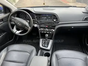 Hyundai Elantra Limited 2020 Blue