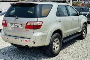 Toyota Fortuner 2008 Silver