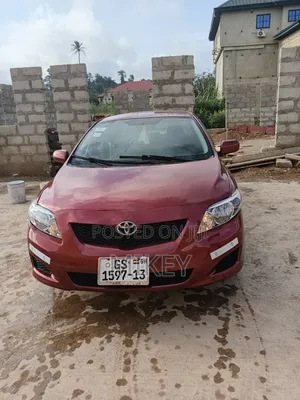 Toyota Corolla LE 4dr Sedan (1.8L 4cyl 4A) 2010