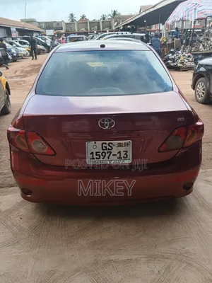 Toyota Corolla LE 4dr Sedan (1.8L 4cyl 4A) 2010
