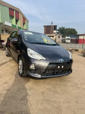 Toyota Aqua L 2014 Gray