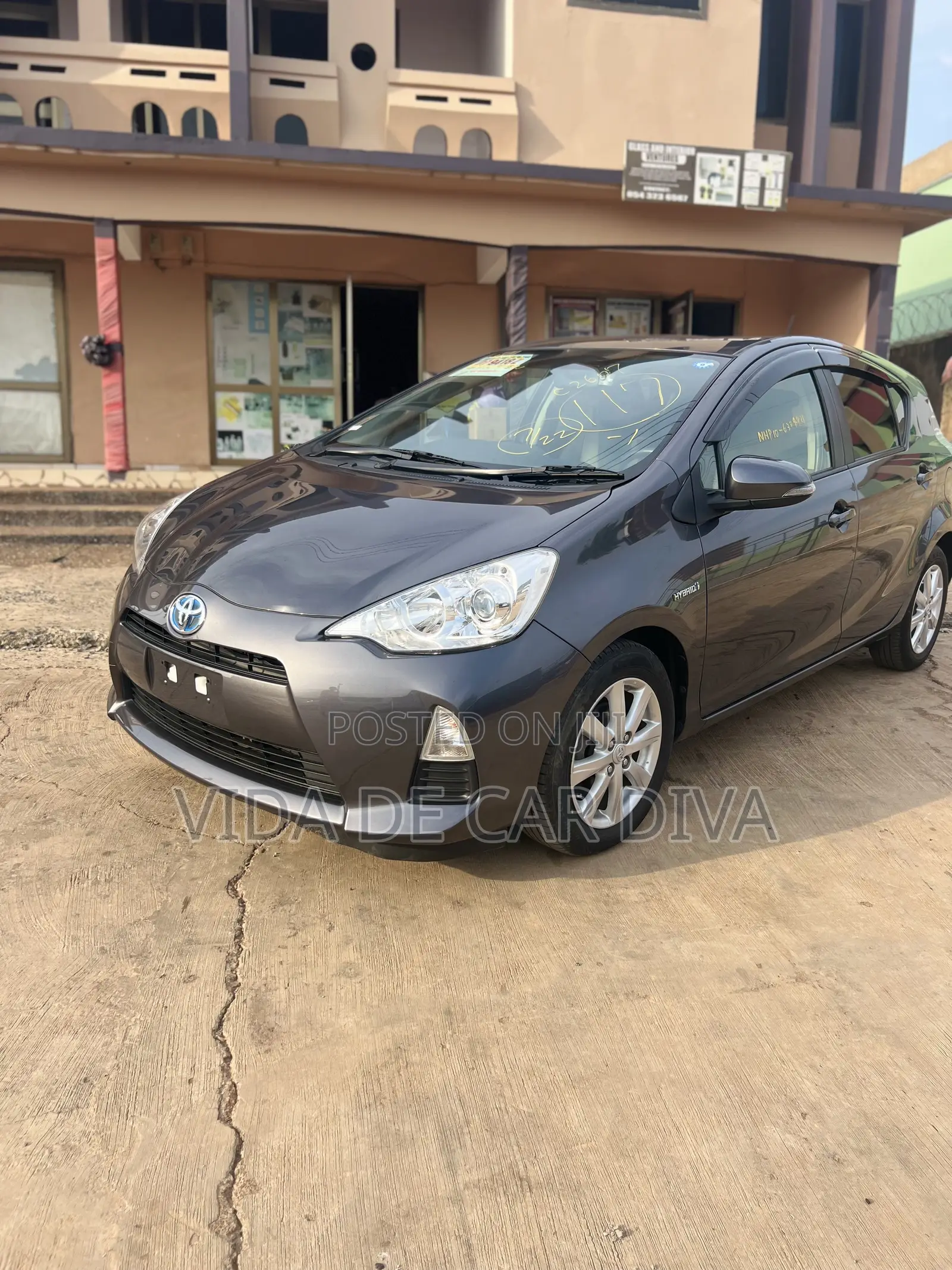 Toyota Aqua L 2014 Gray